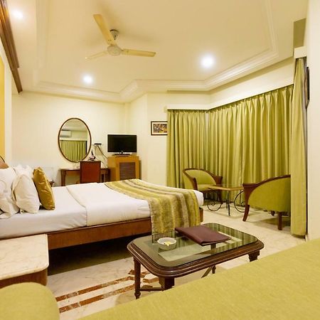 Garden Hotel Mumbai Ngoại thất bức ảnh